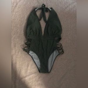 Womens 1 piece bathing suit